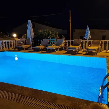 Centre Bijou - Walk To Town And