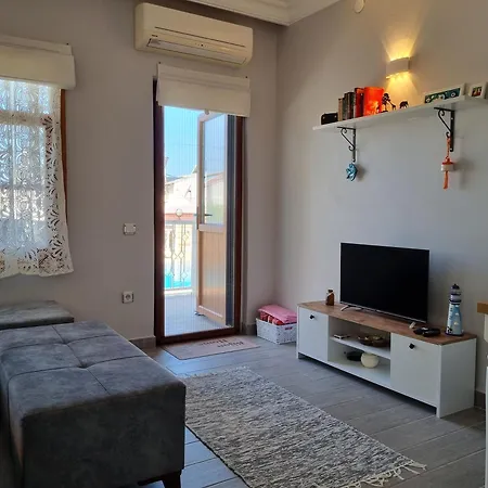 Centre Bijou - Walk To Town And Apartment *